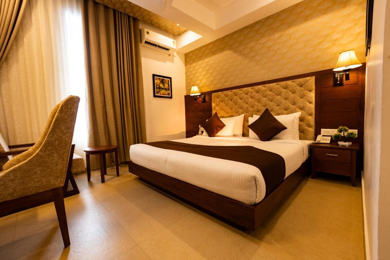Hotel Dev Residency Thiruvananthapuram Zewnętrze zdjęcie