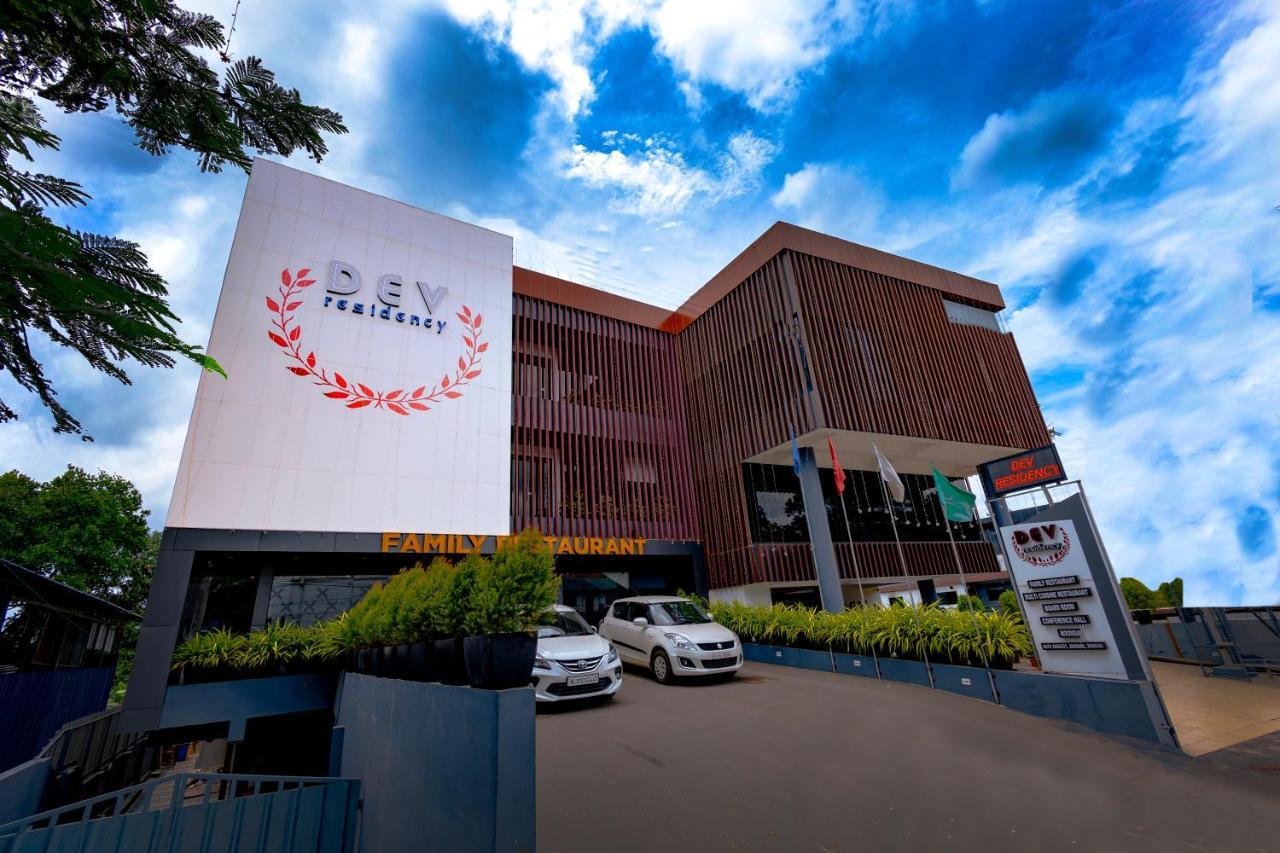Hotel Dev Residency Thiruvananthapuram Zewnętrze zdjęcie