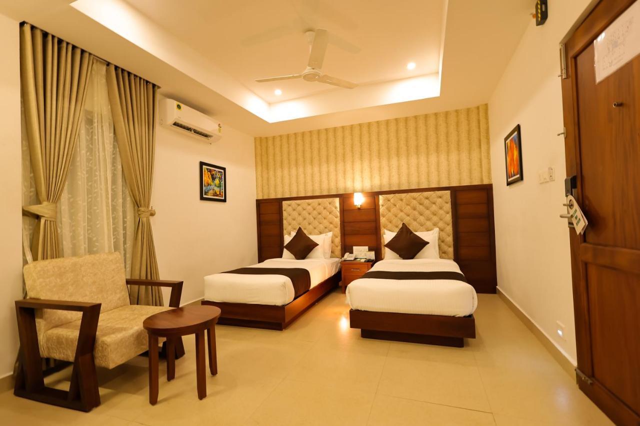 Hotel Dev Residency Thiruvananthapuram Zewnętrze zdjęcie