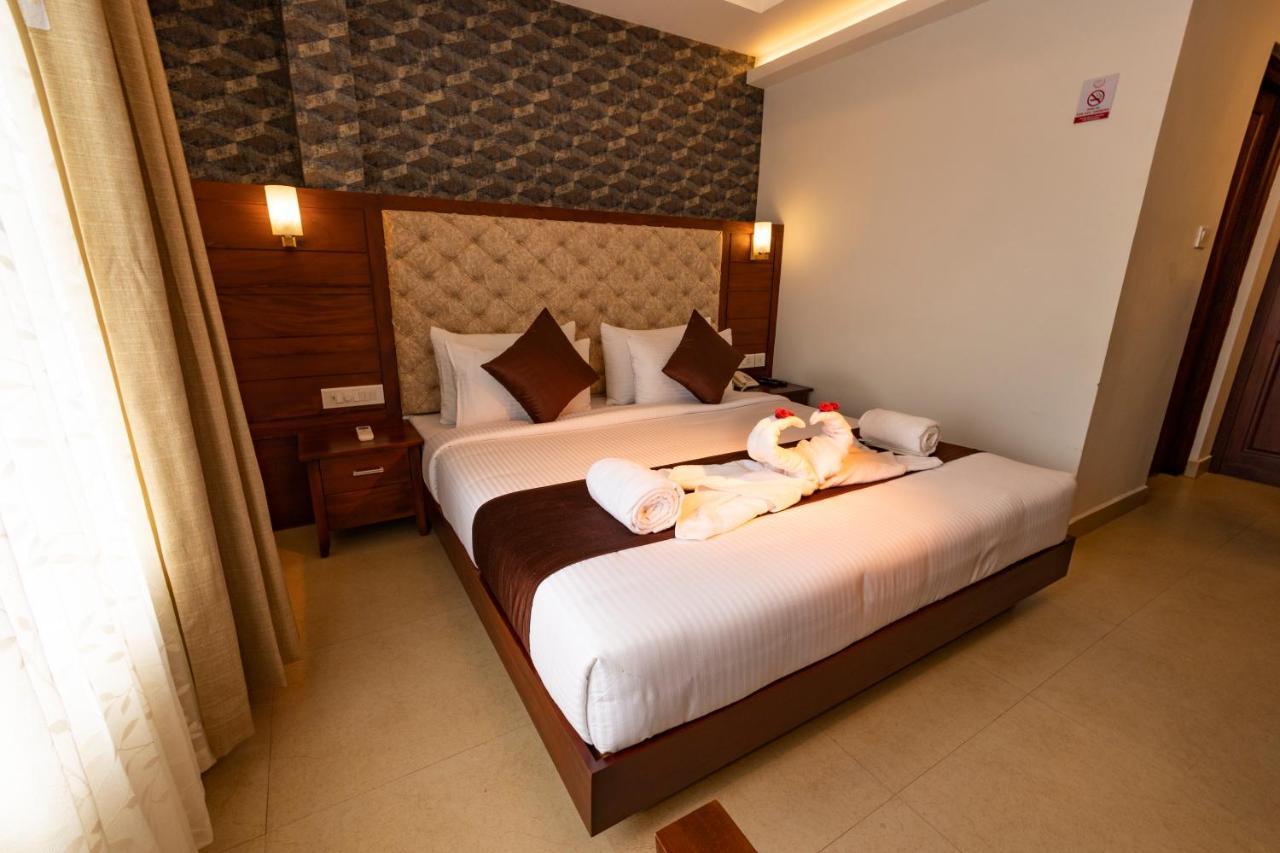 Hotel Dev Residency Thiruvananthapuram Zewnętrze zdjęcie